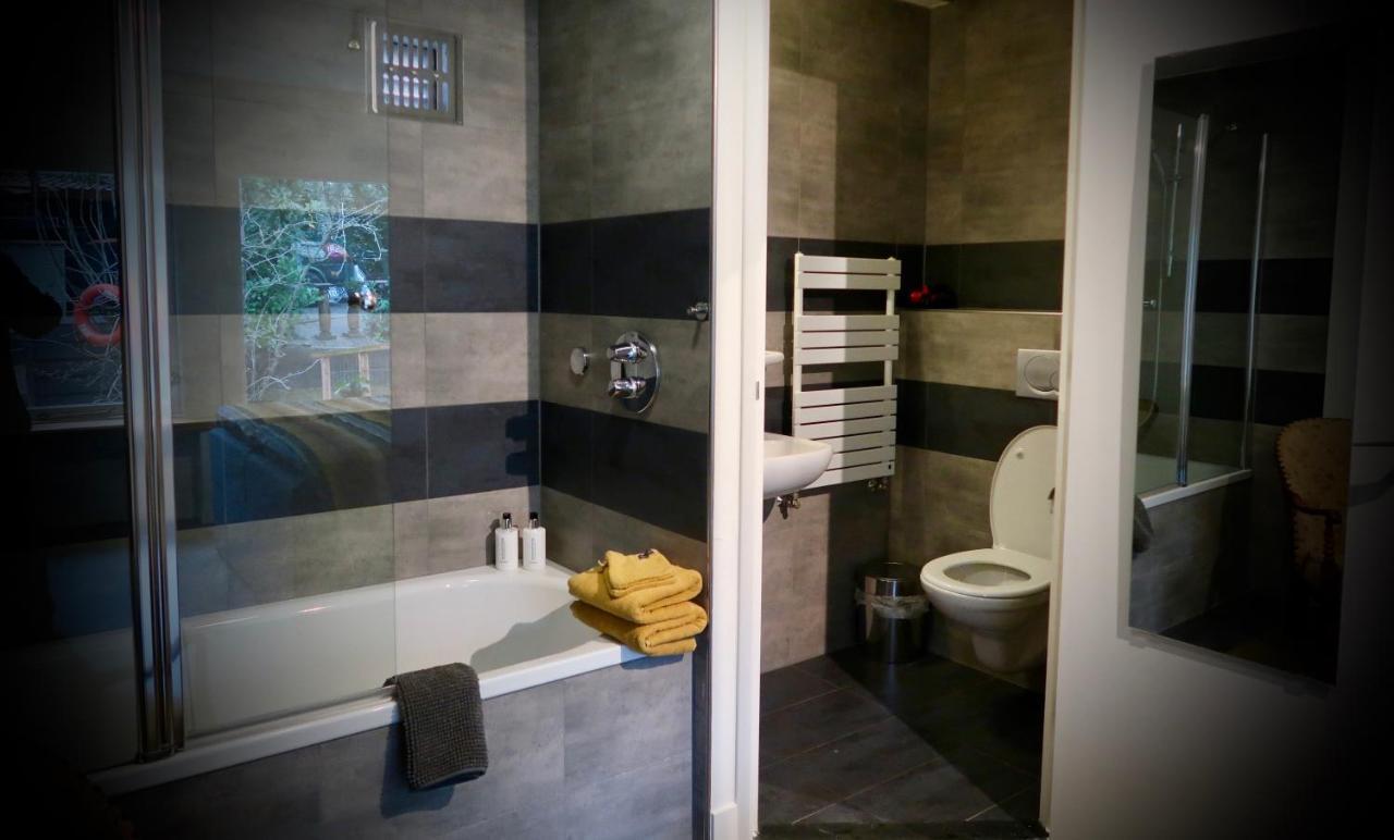 De Leeuw Bed & Breakfast